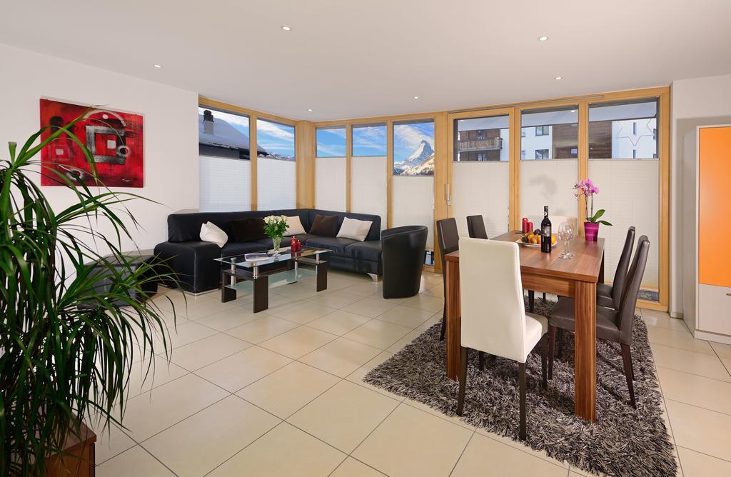 Ferienwohnung Haus Achilles Zermatt Oda fotoğraf