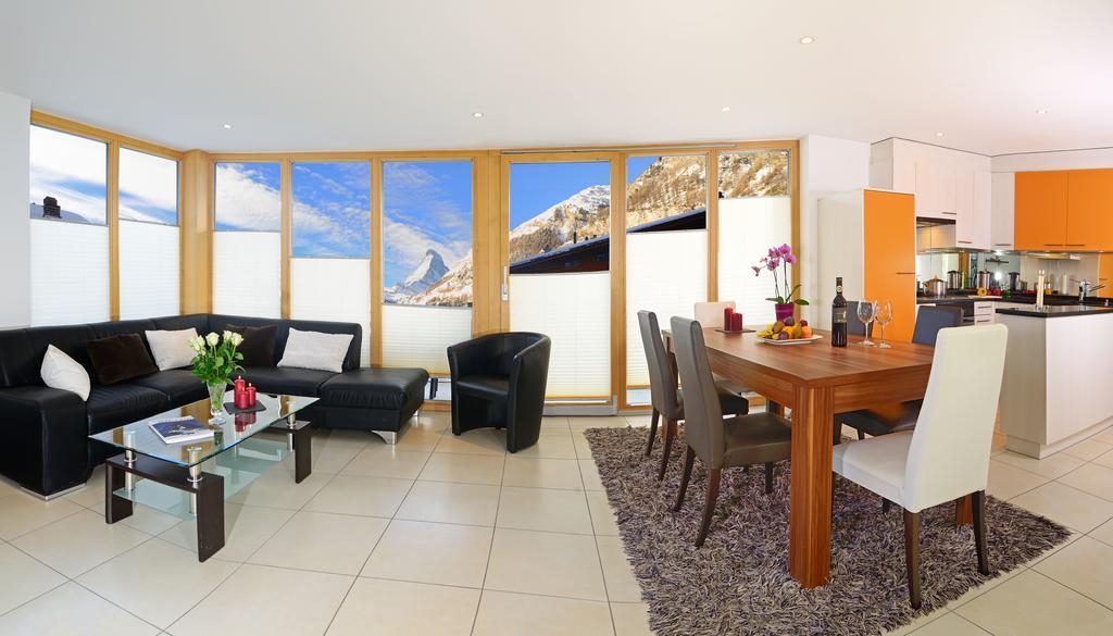 Ferienwohnung Haus Achilles Zermatt Oda fotoğraf